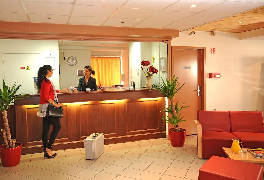 Ibis Budget Bourgoin Jallieu Centre Eksteriør bilde