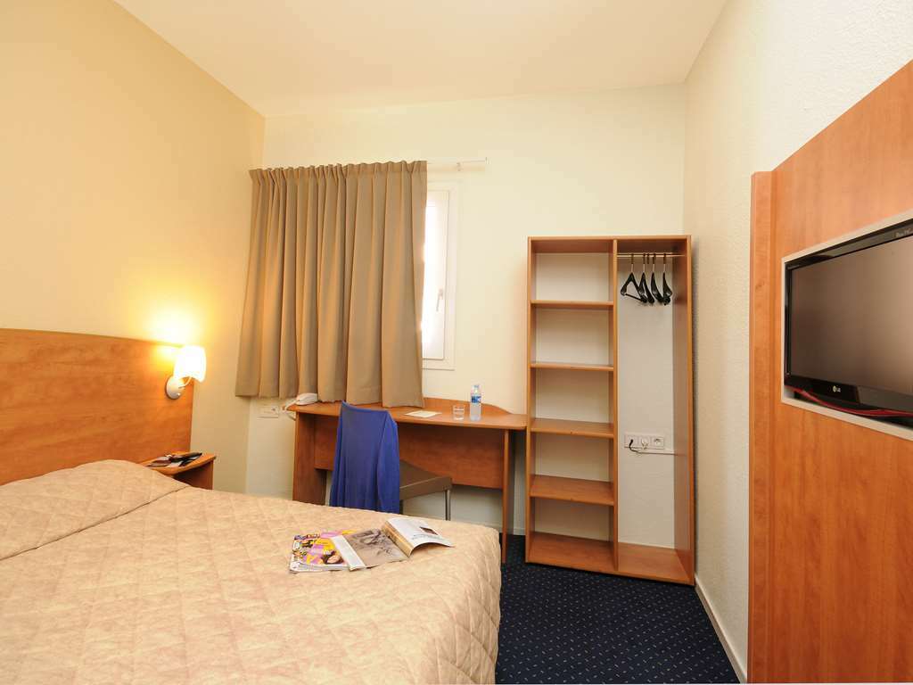 Ibis Budget Bourgoin Jallieu Centre Eksteriør bilde